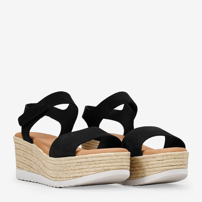 Sandalias de piel negras con cuña efecto esparto