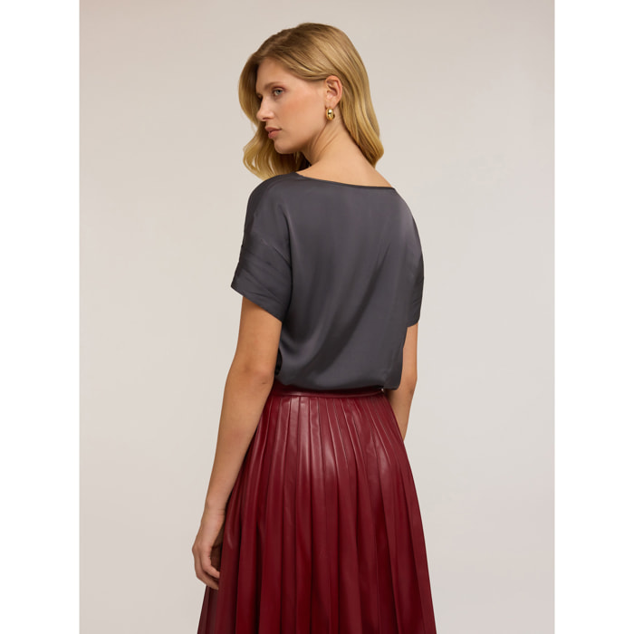 Motivi - Blusa con mangas de pétalo - Gris