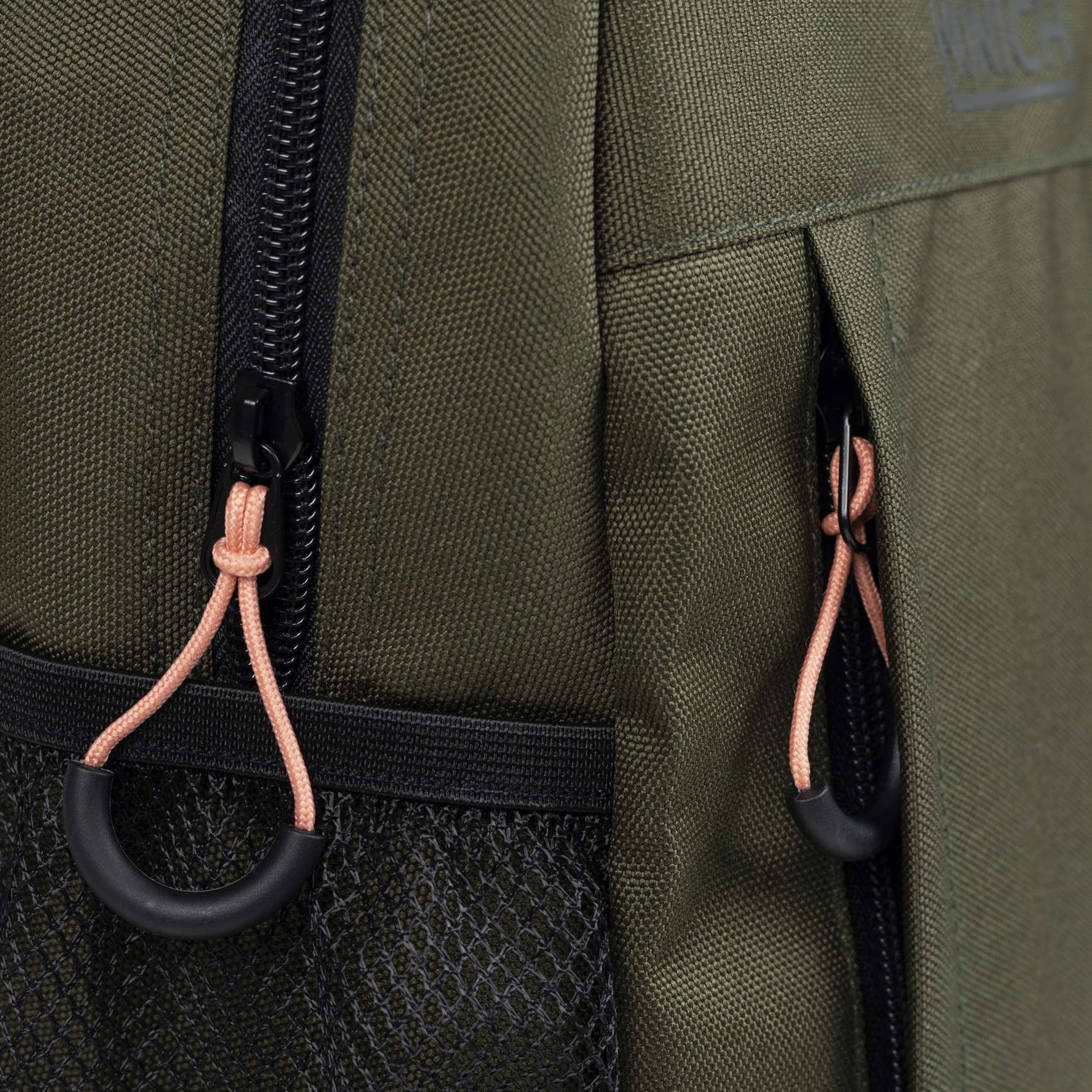 GYM SPORTS BACKPACK SLIM SMALL KHAKI