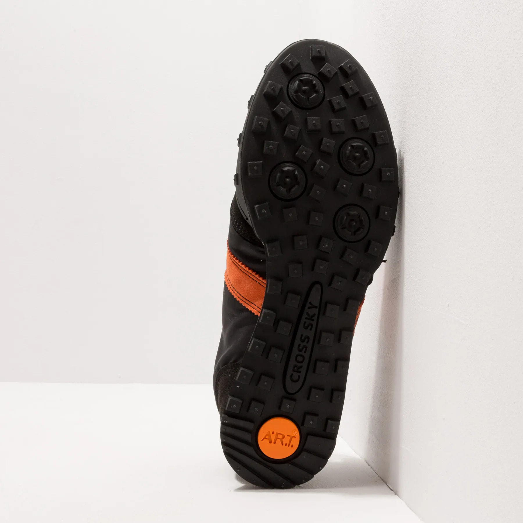 Zapatillas 1109 NYLON BLACK-ORANGE/CROSS SKY color Black-orange