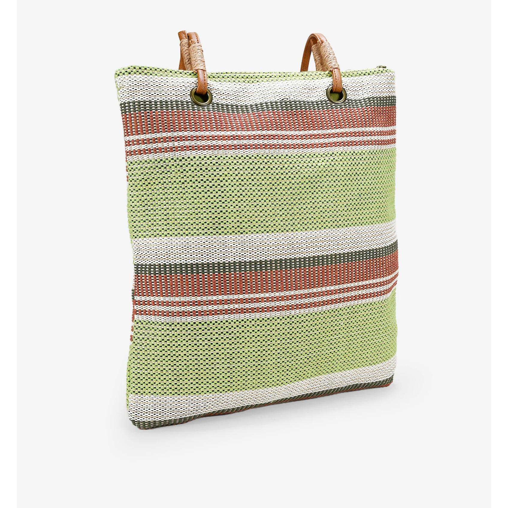 Bolso de playa tipo shopper verde en rafia