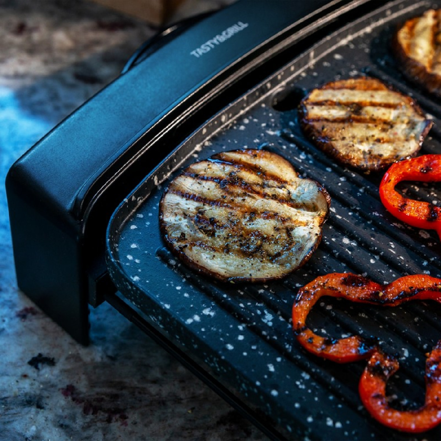 Plancha de Asar Eléctrica Tasty&Grill 2500 RockWater MixGrill. 2150 W, Revestimi