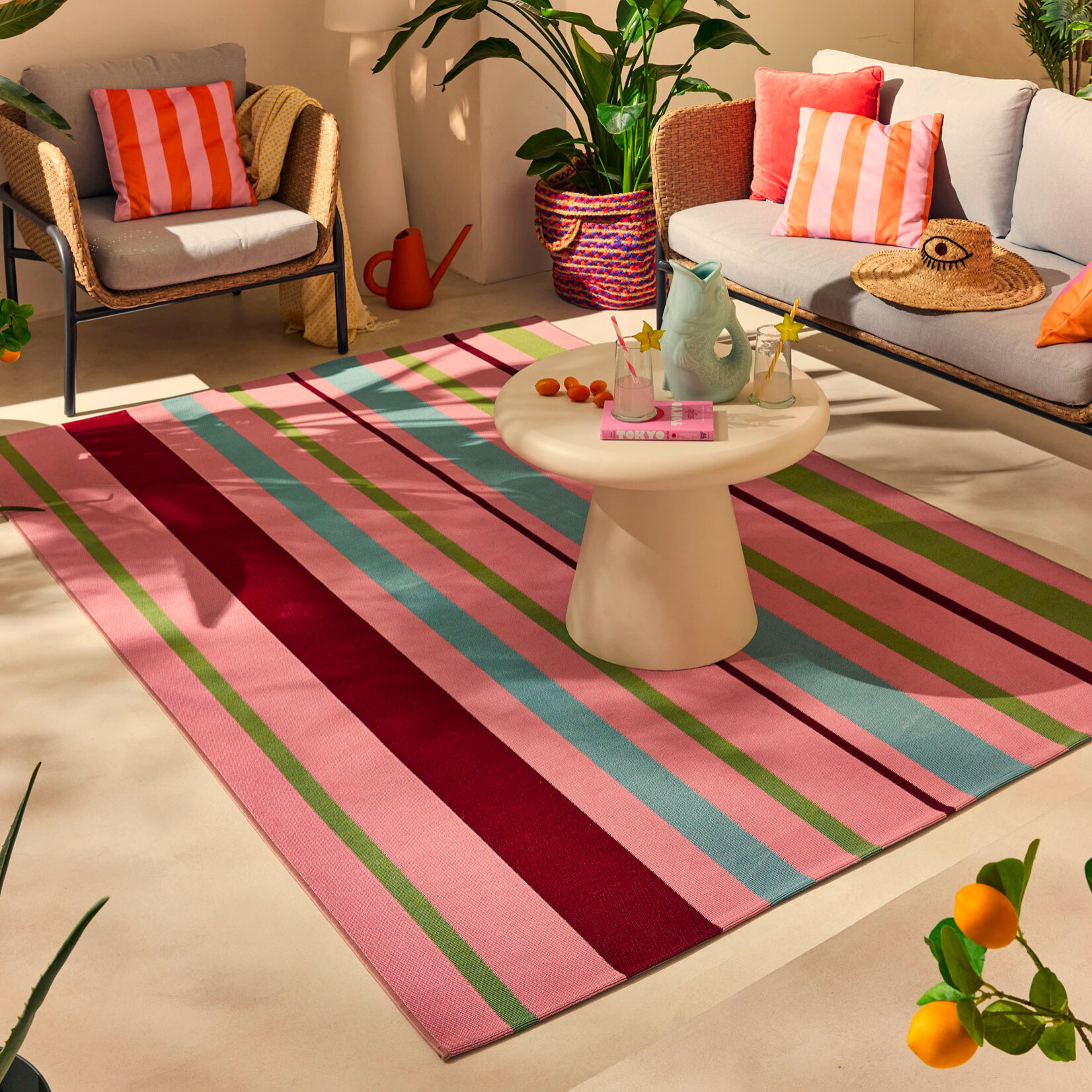 AZUR - Tapis intérieur/extérieur à rayures roses