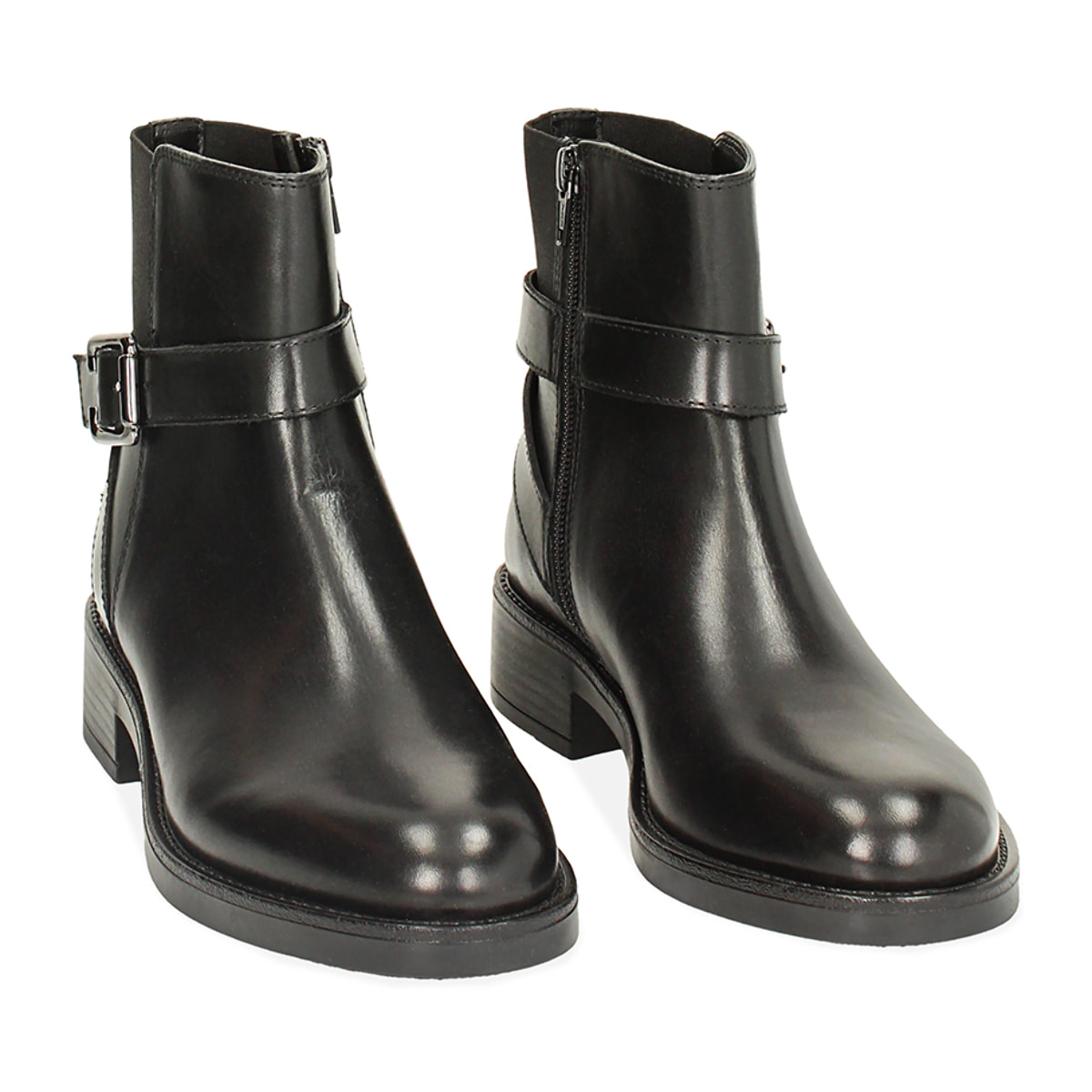 Tronchetto nero in pelle con fibietta