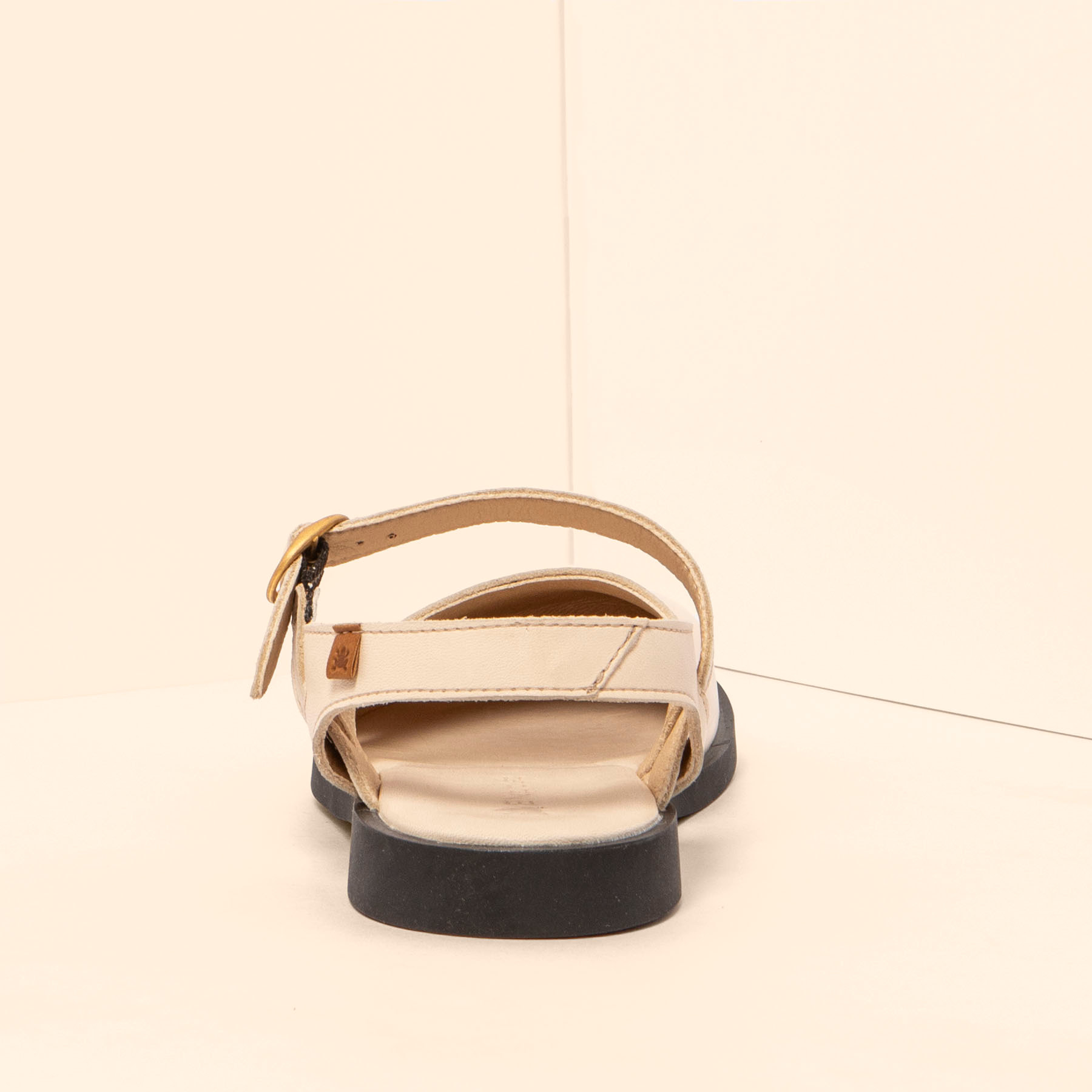 Sandalias N5874 SOFT NAPPA CREAM/ ARENISCA color Cream