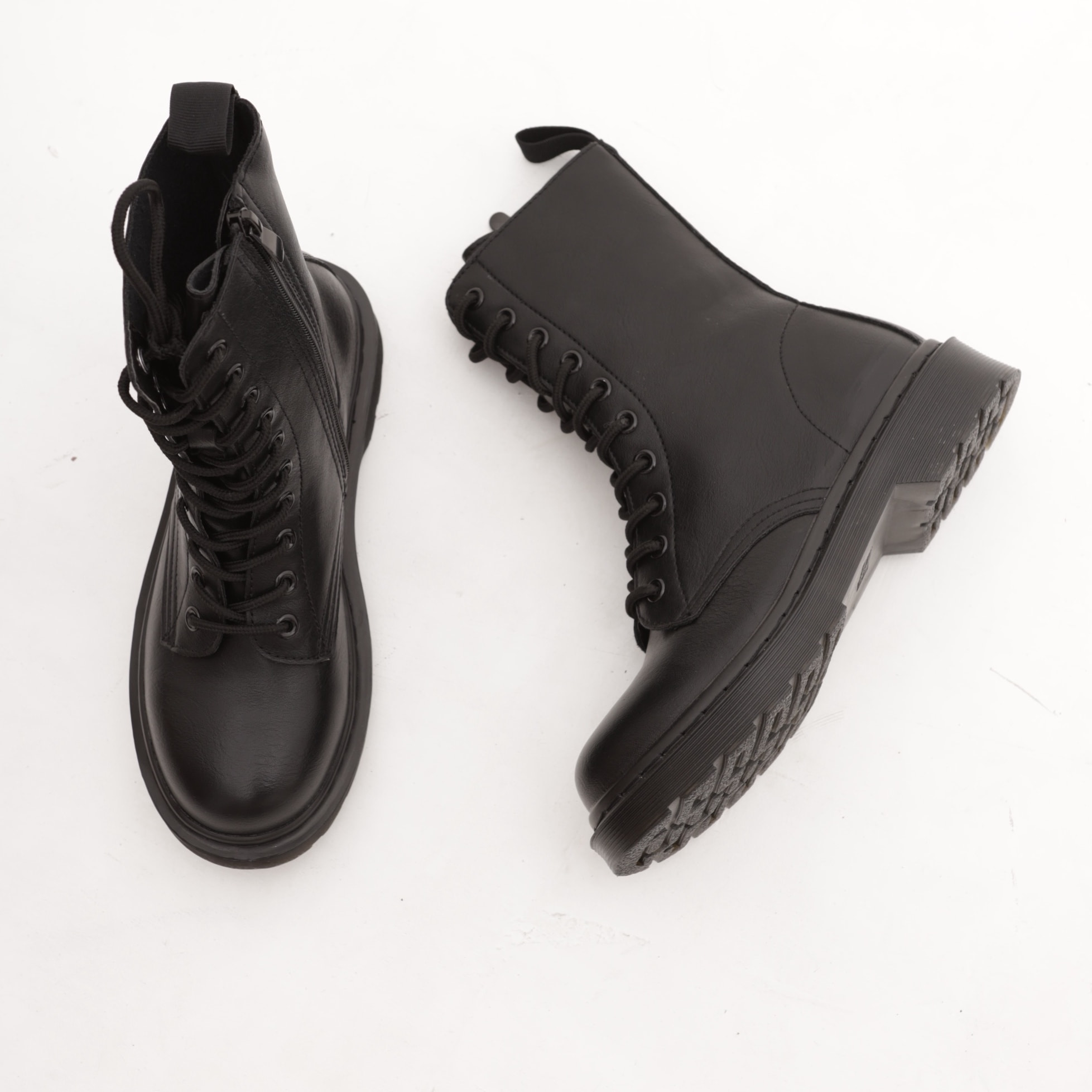 ANFIBIO ALTO CON ZIP NERO