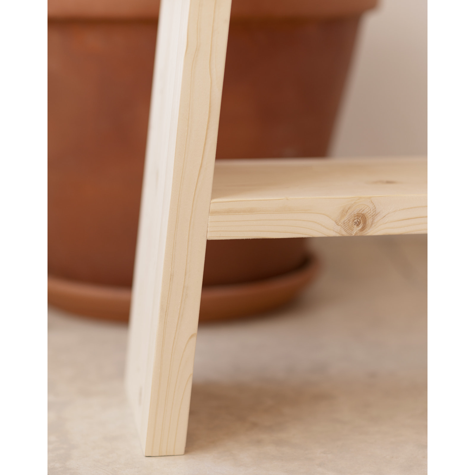 Table de chevet ou table d'appoint en bois massif 45x39cm ton naturel Hauteur: 45 Longueur: 39 Largeur: 25