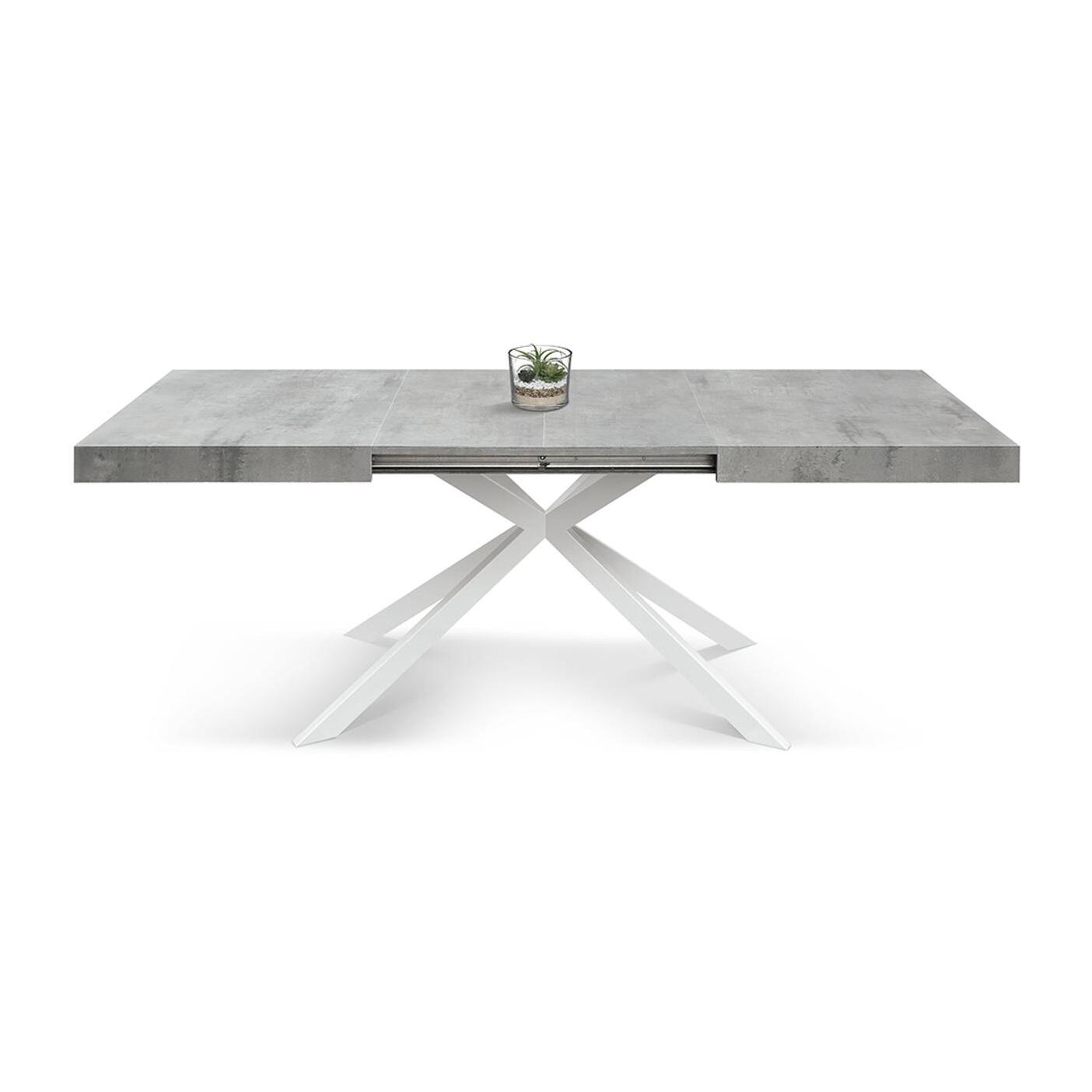 Tavolo CAMAIORE in legno, finitura grigio cemento e base a X in metallo bianco, allungabile 180×90 cm – 260×90 cm