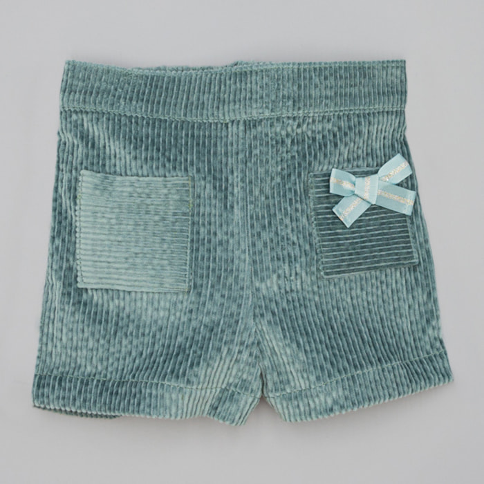 Short Verde De Pana Con Bolsillos