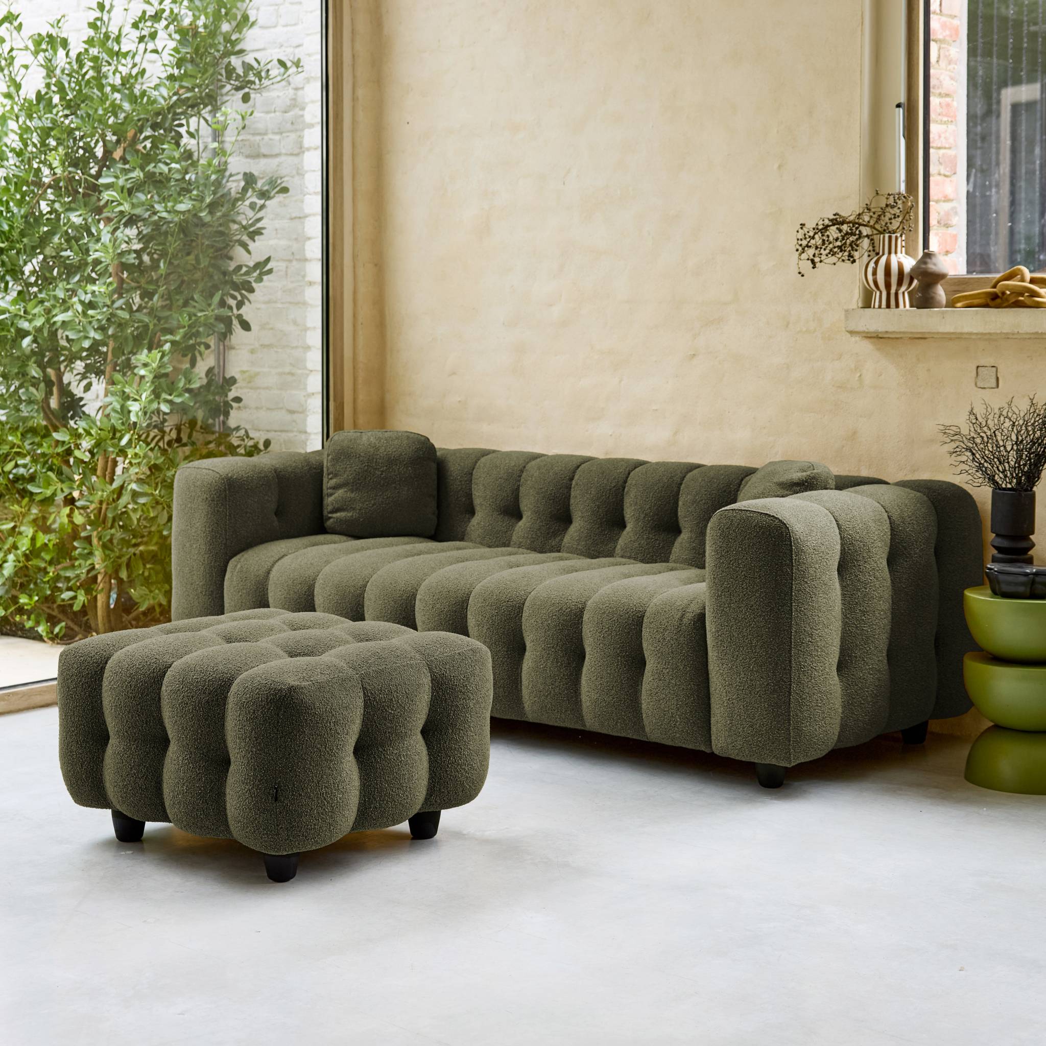 Pouf, repose-pieds pour canapé 3 places Leon bouclette texturée LEON