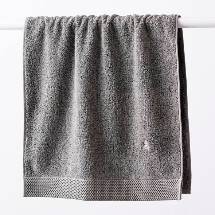 Juego de toallas nidus (30x50cm + 50x100cm + 90x150cm) 100% algodón en color verde agave con logo bordado scalpers home