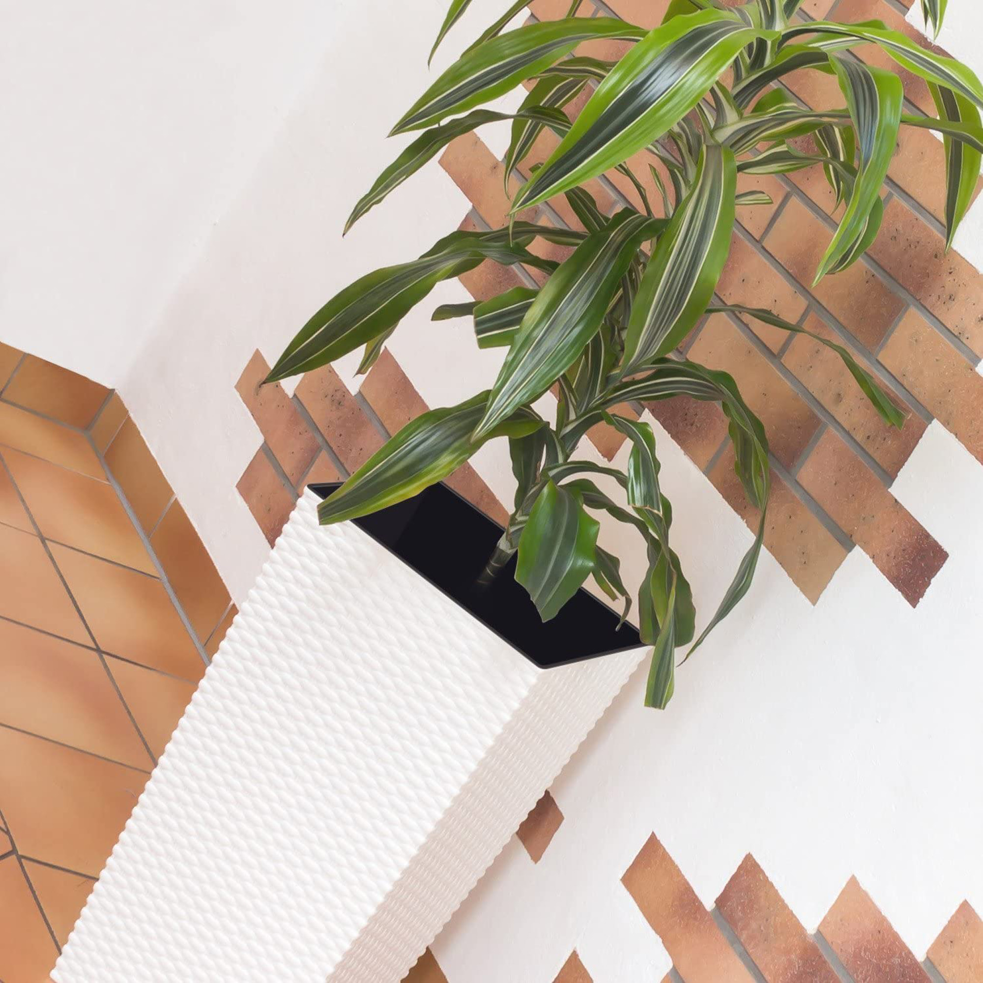 Maceta rato de 35 litros con inserto 28,7 x 28,7 x 55 cm en color blanco