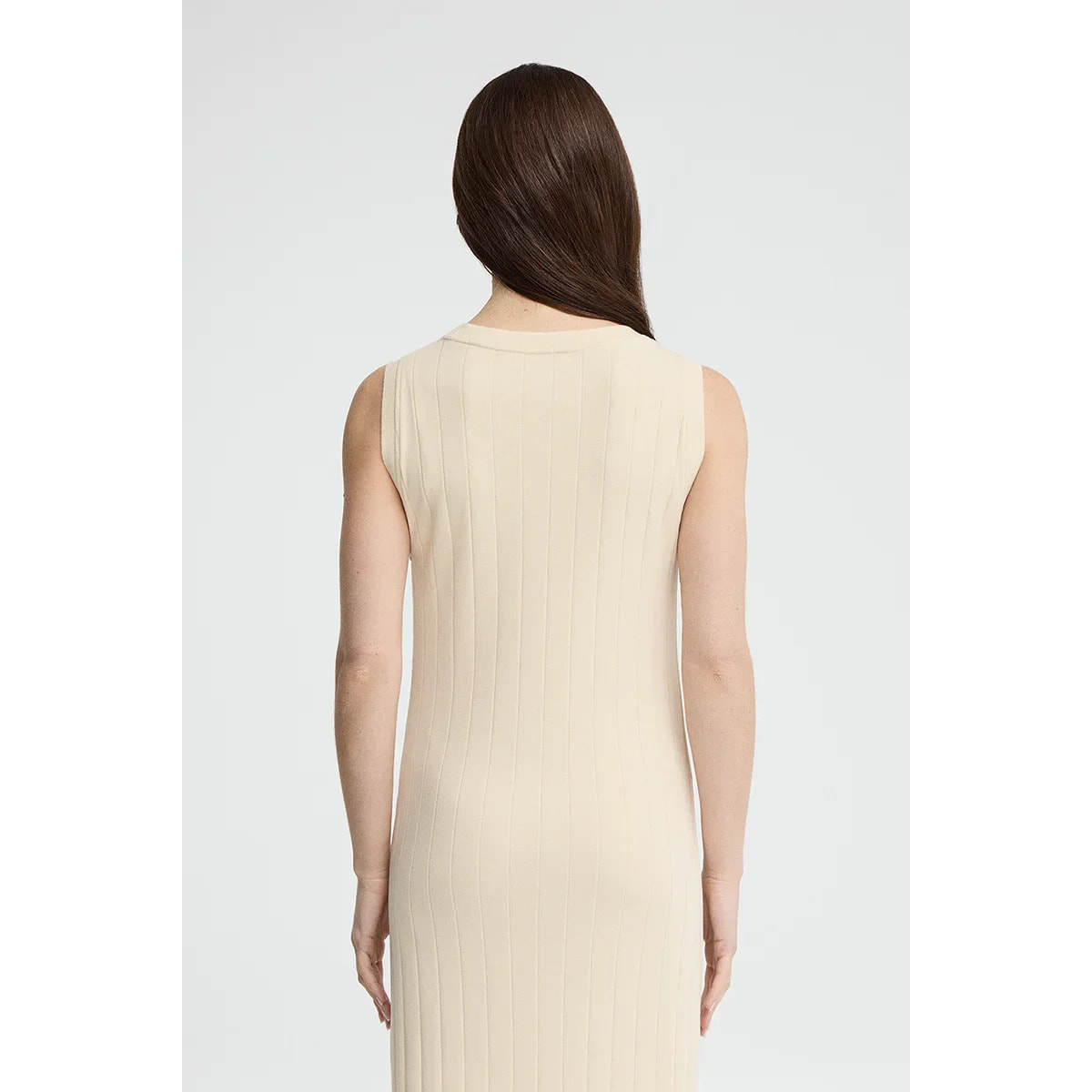 Vestido color crema de canalé sin mangas y logo Polo Club