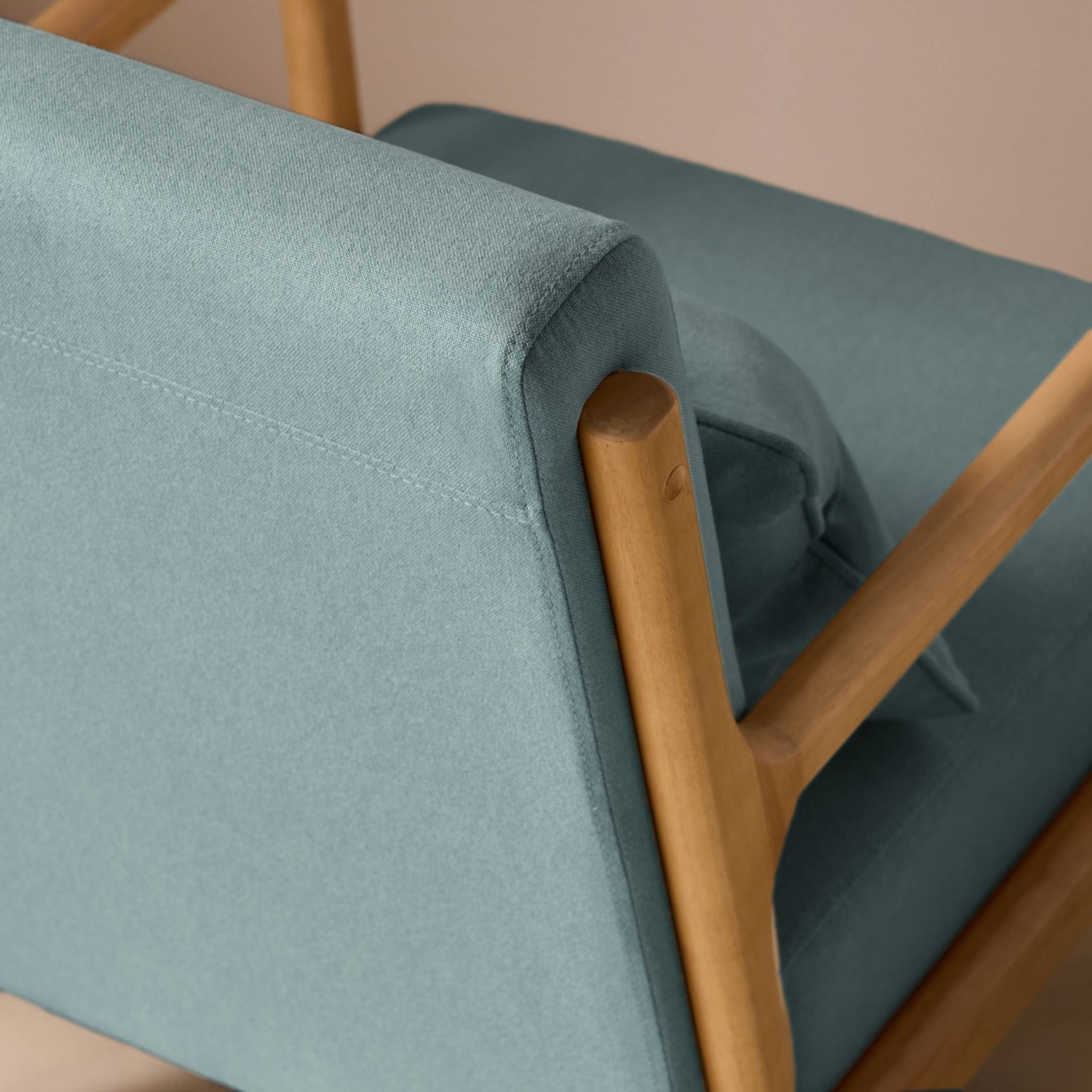 Fauteuil scandinave bois d'hévéa et tissu LORENS