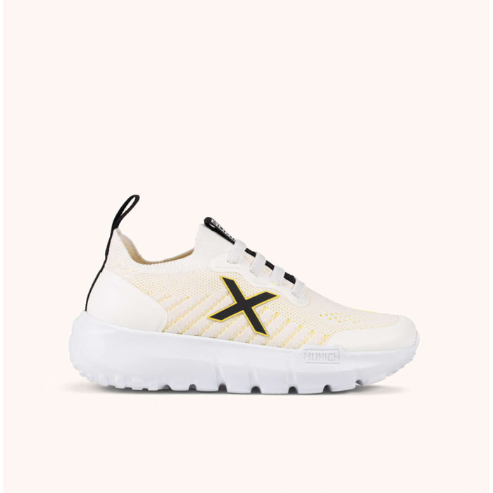 Zapatilla Deportiva de Diseño Futurista MUNICH JONY KID 15