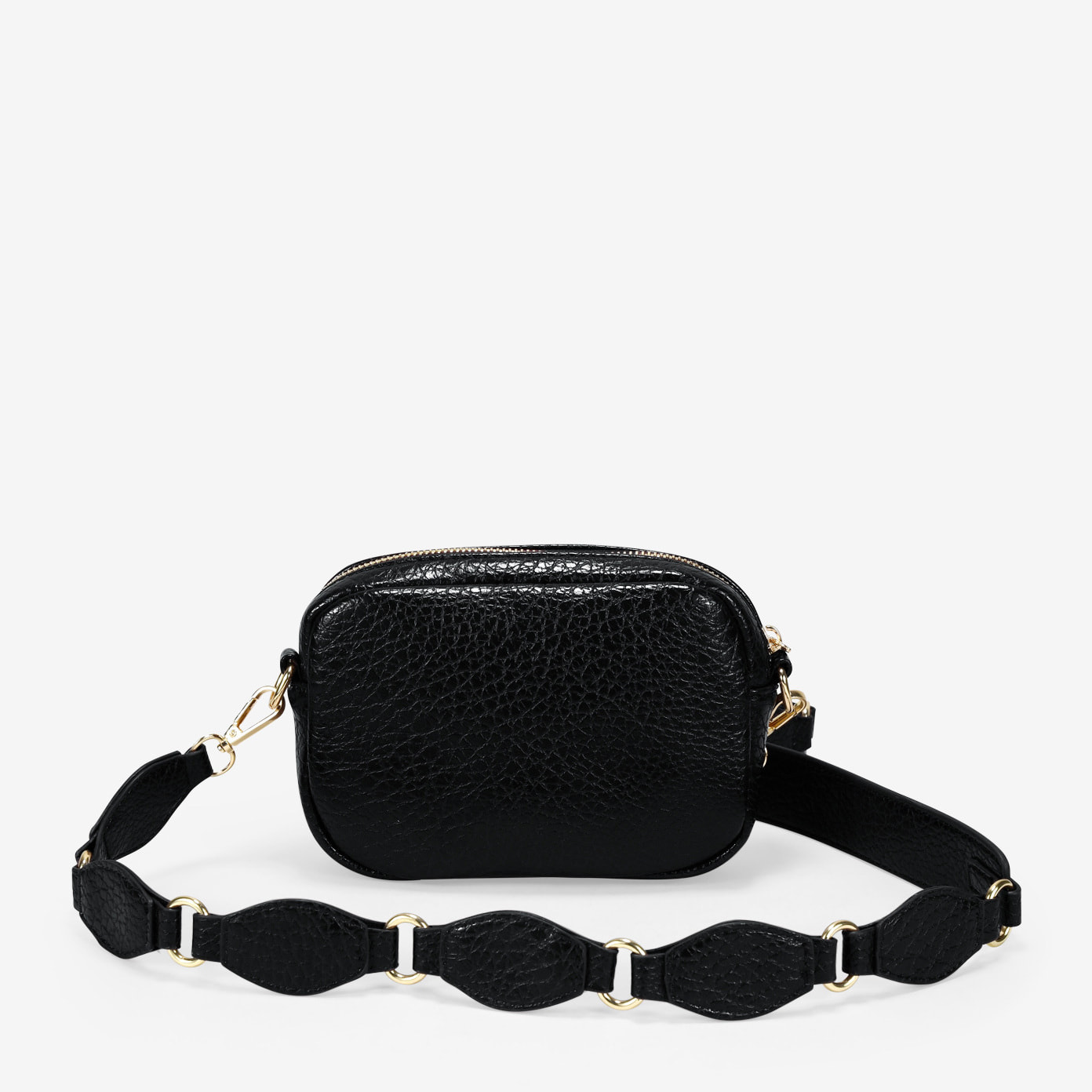 Bolso bandolera negro asa con argollas