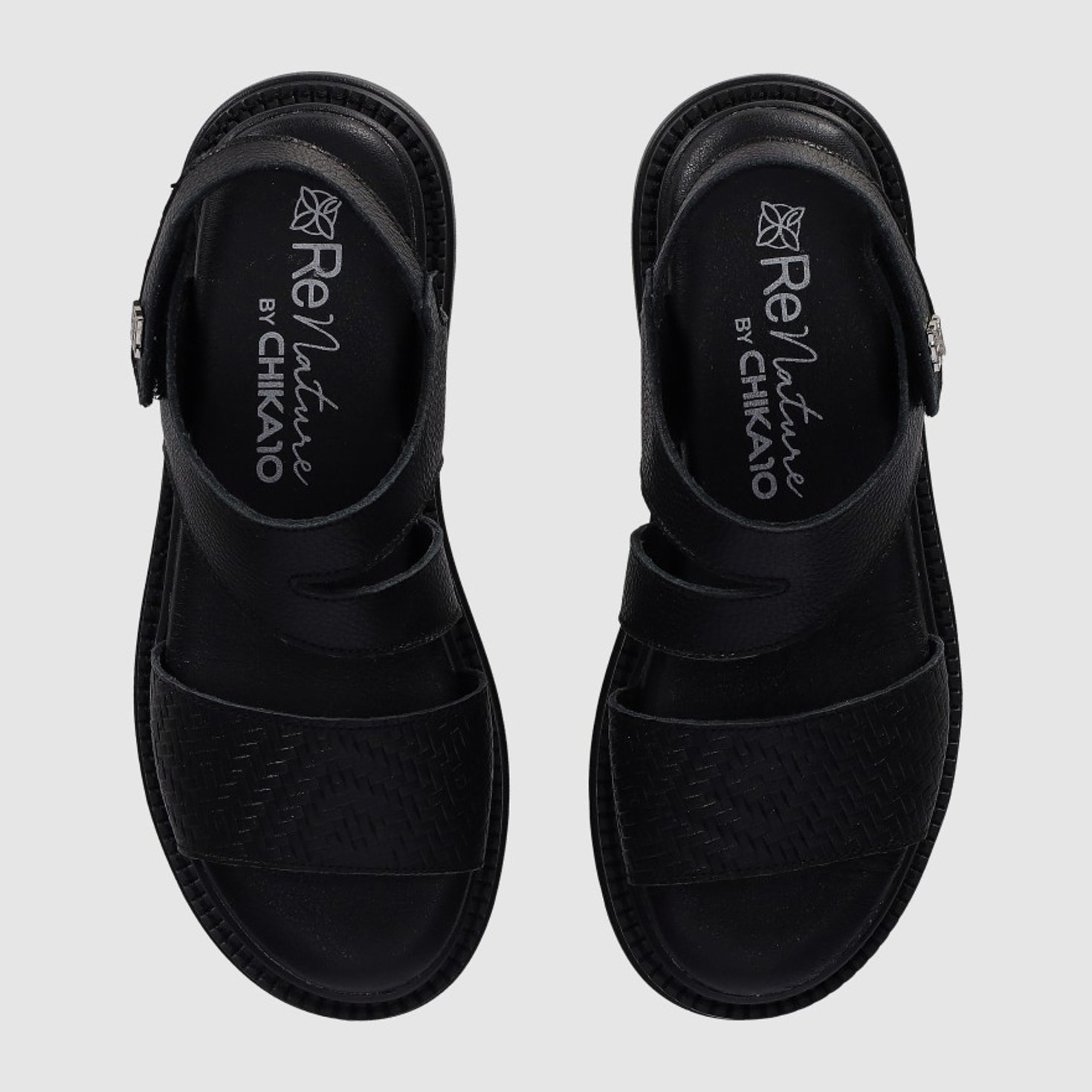 Sandalias de Piel - Negro - Tacón: Bajo