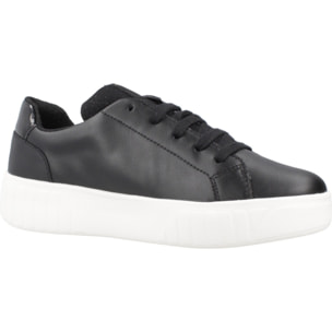 Zapatillas Niña de la marca GEOX  modelo J MIKIROSHI GIRL NEGRO