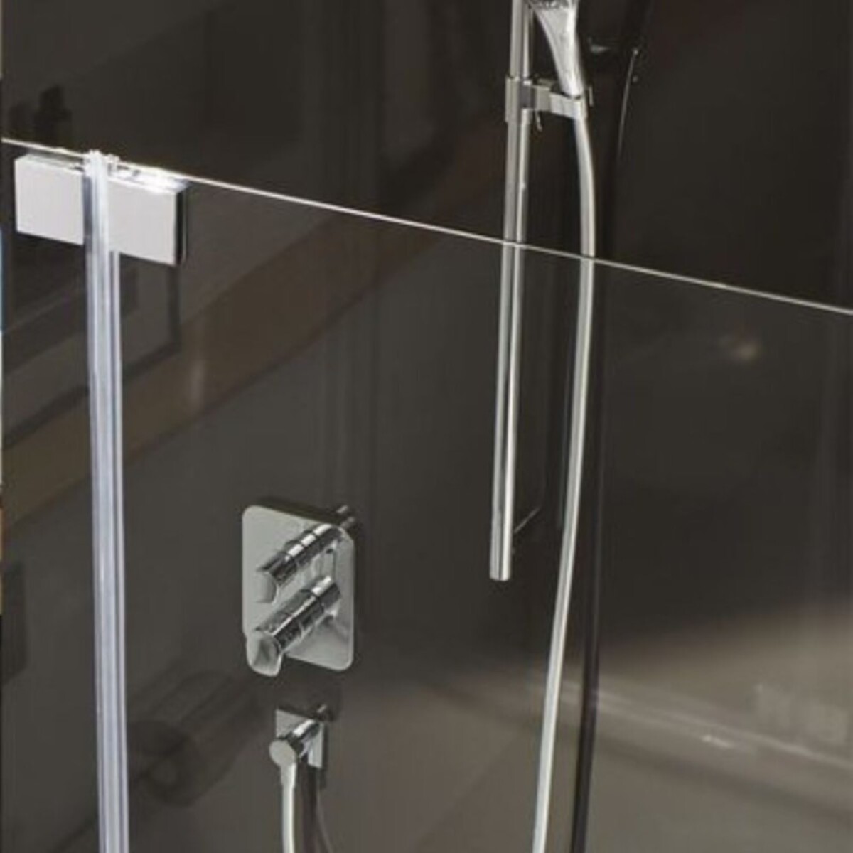 Baignoire bain douche Capsule + marche pieds