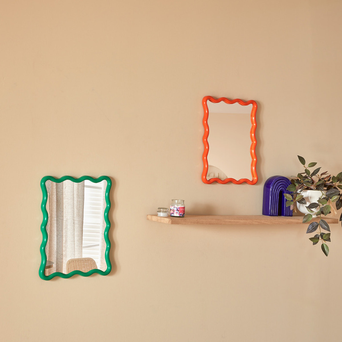 Miroir vague "Judy" orange 38x30cm