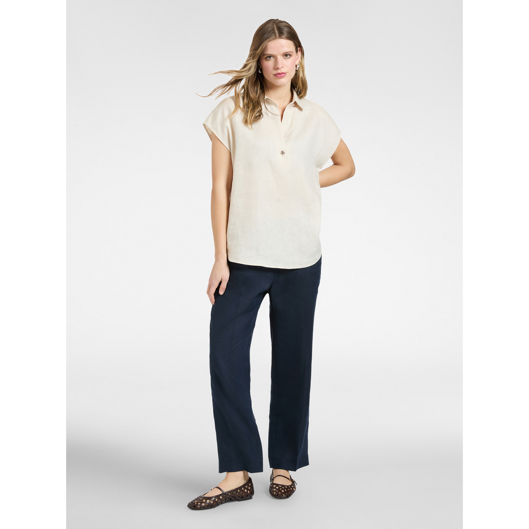 Elena Mirò - Blusa in lino a manica corta - Beige