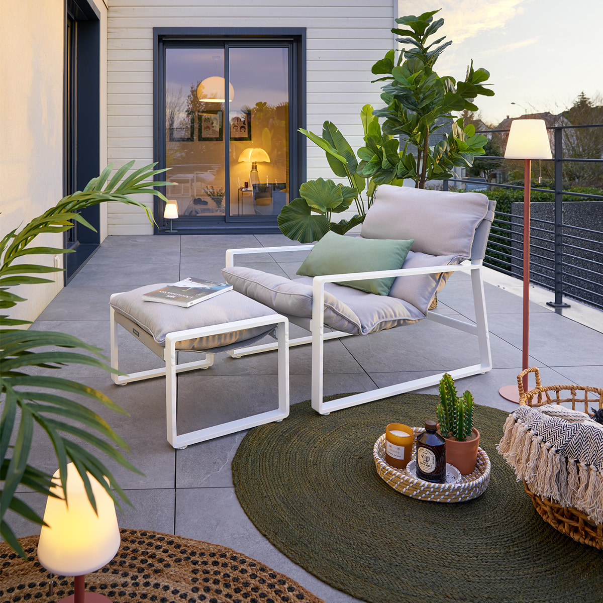 Fauteuil relax de jardin "Lambinio" blanc en aluminium en acier traité en epoxy