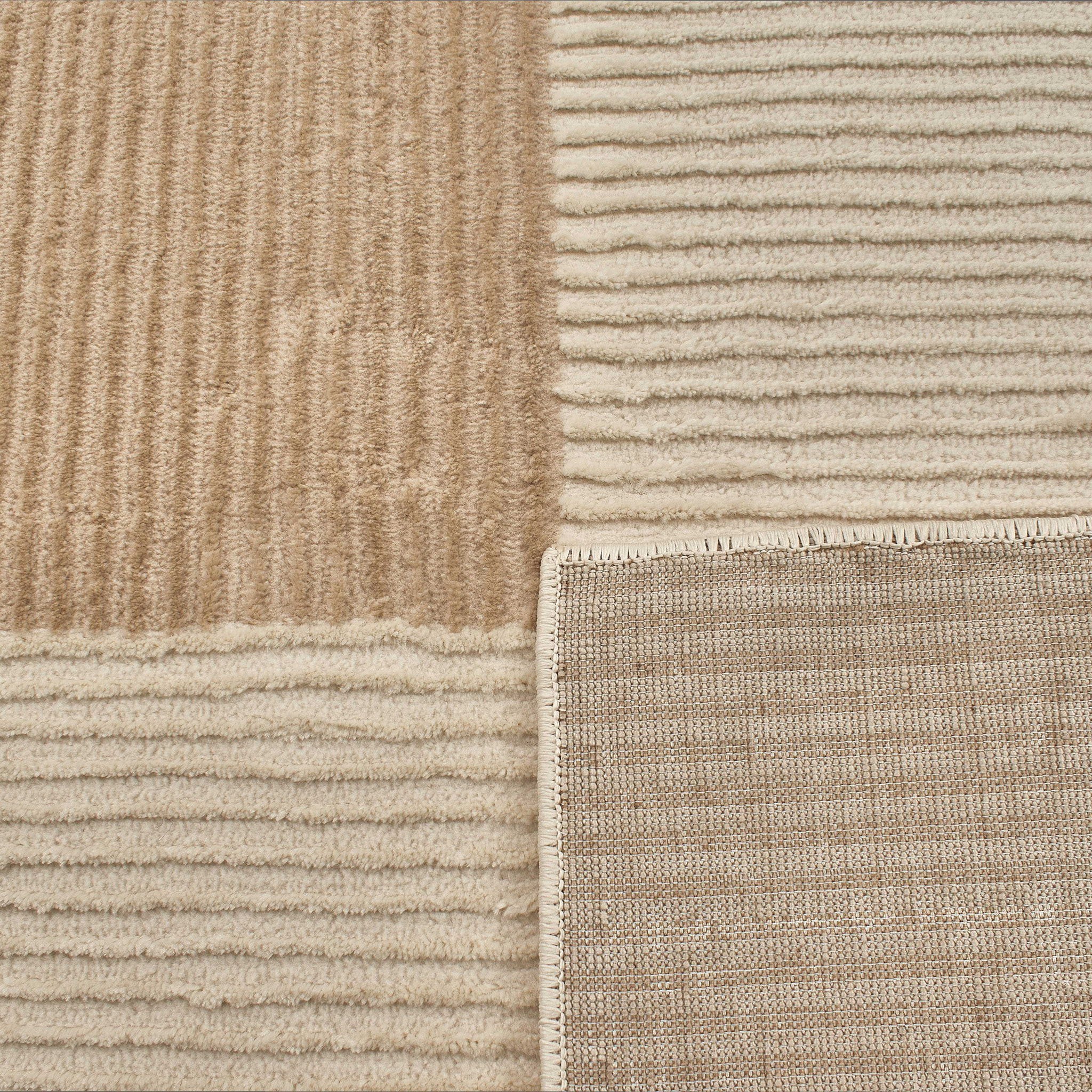BIANCA - Tapis motif carreaux en relief crème et beige