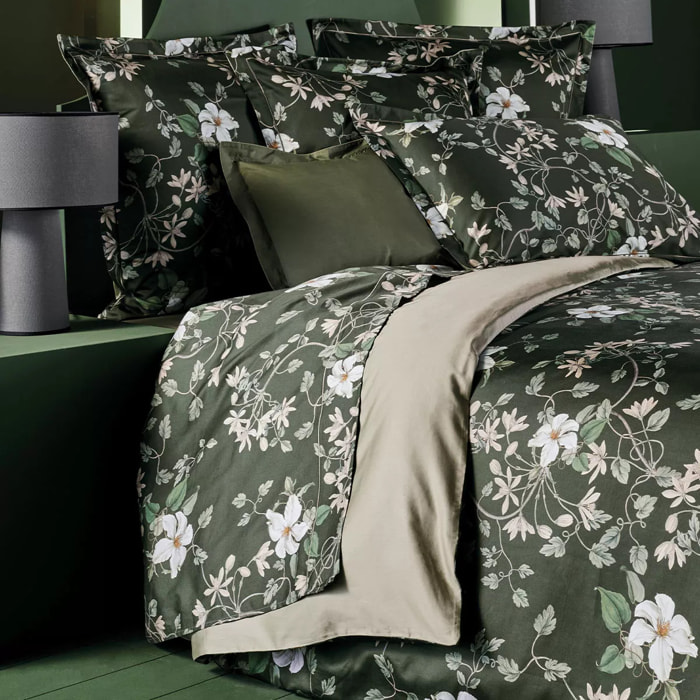 Drap plat satin de coton 115 g/m² imprimé vert Gardenias mousse