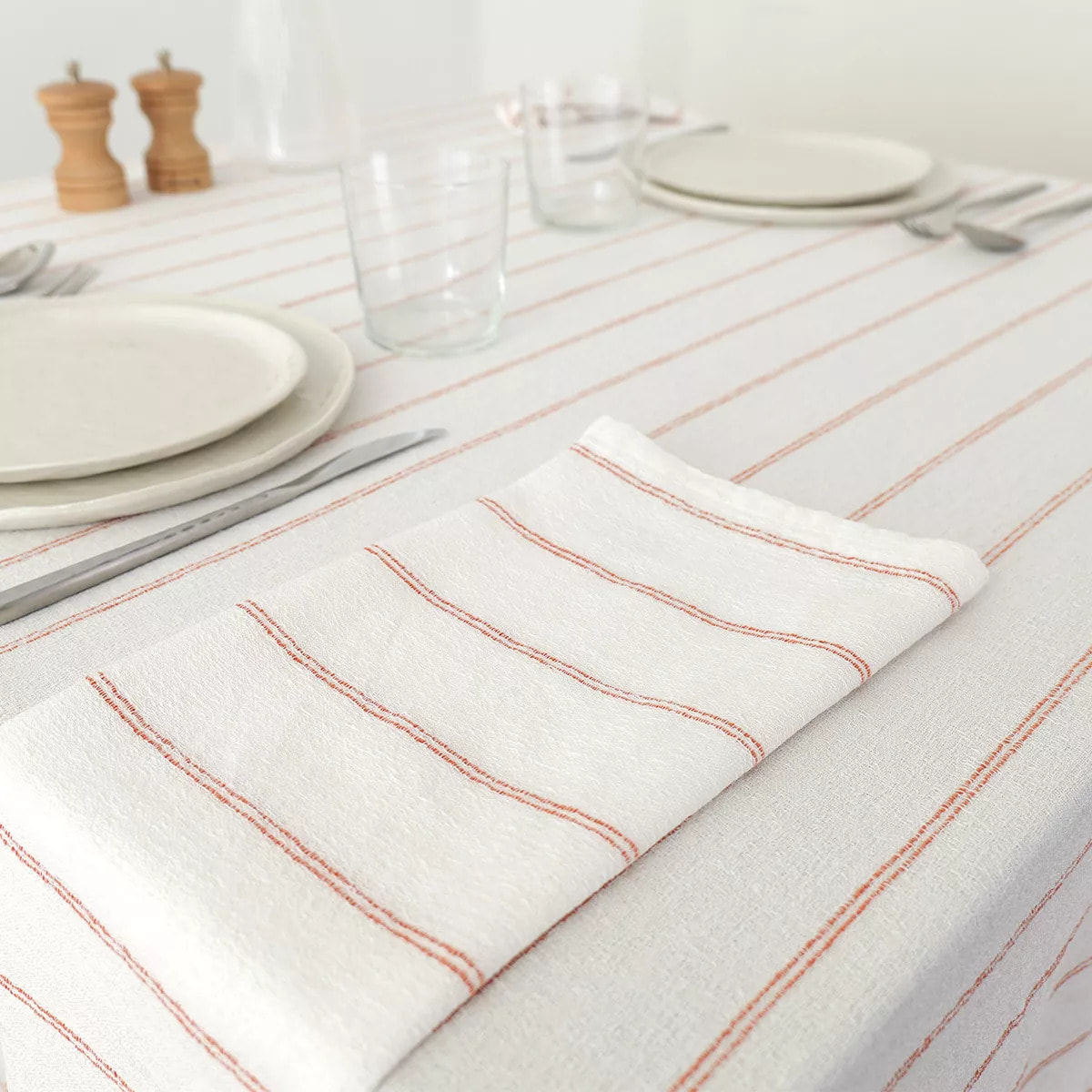 Serviette pur coton lavé motif jacquard blanc orange Rimini terracotta