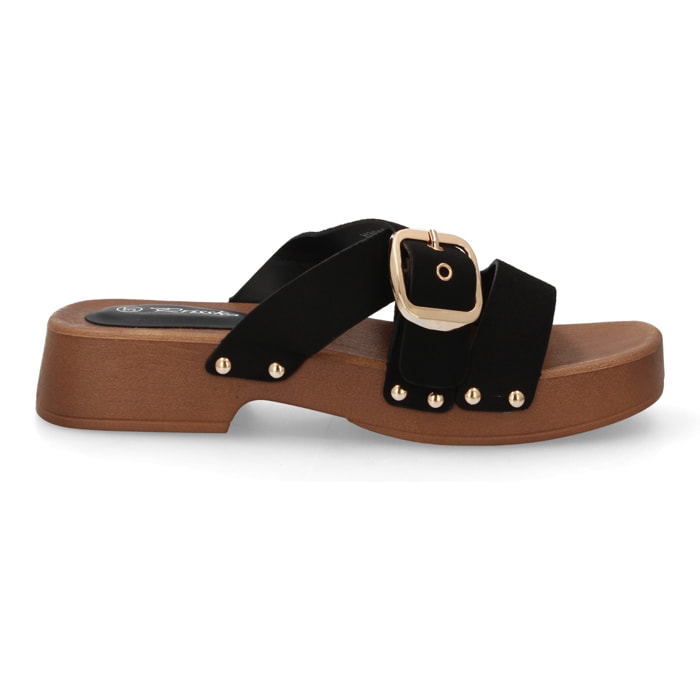 Sandalia pala plataforma de madera con hebilla elegante