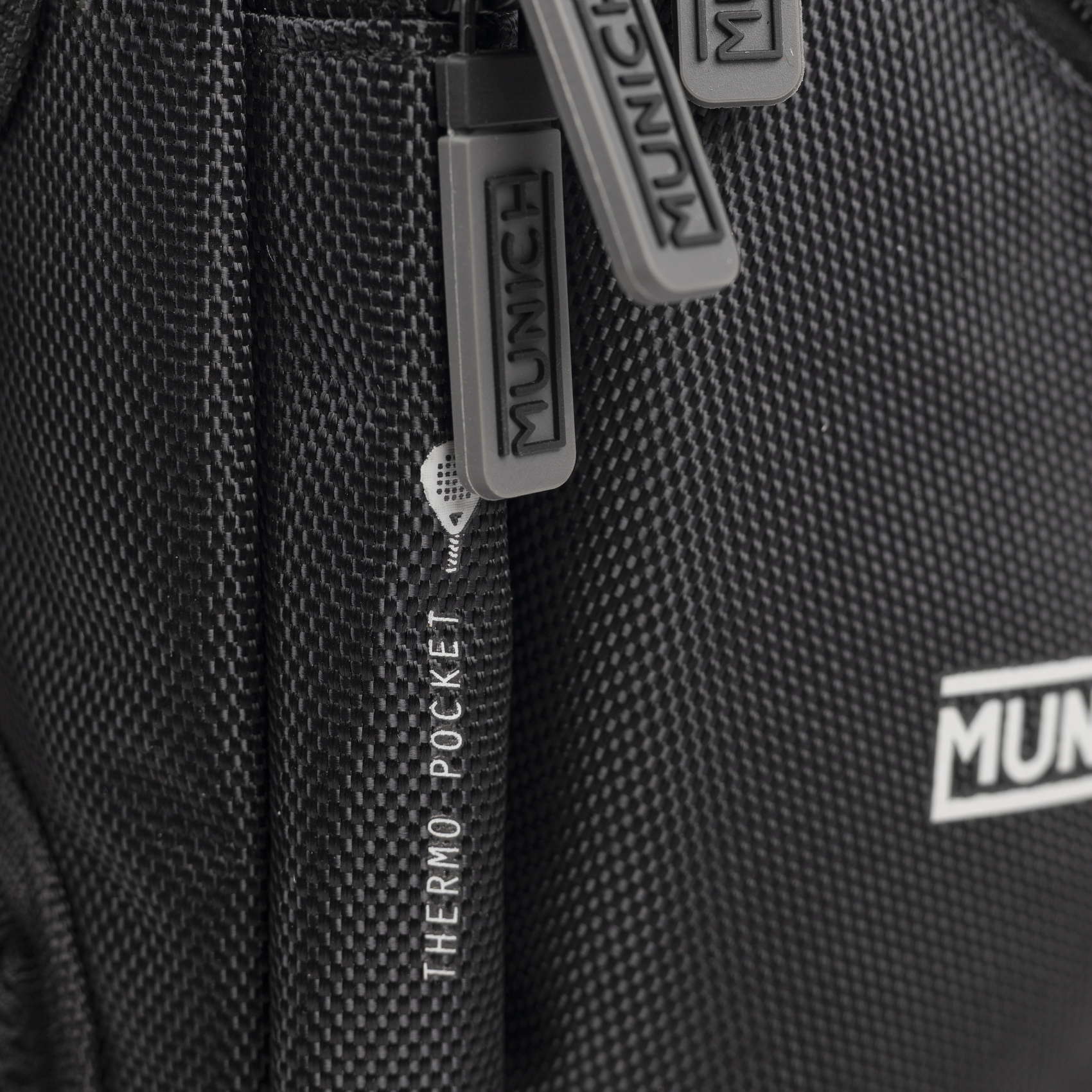 Mochila Deportiva de Pádel Negra con Compartimento Térmico y Zapatillero BACKPACK BLACK