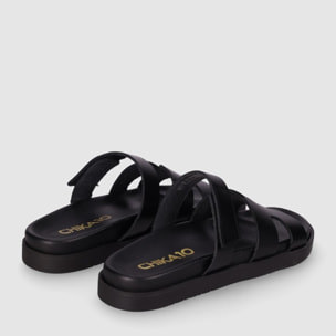 Sandalias de Piel - Negro - Tacón: Bajo