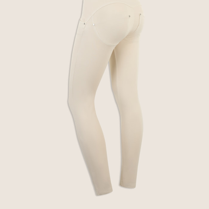Pantaloni push up WR.UP® vita alta superskinny tessuto navetta