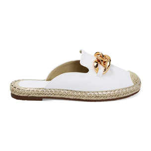 Zuecos blancos simples