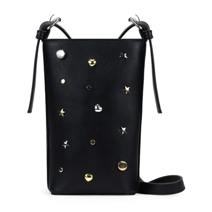Bolso bandolera negro con apliques metálicos