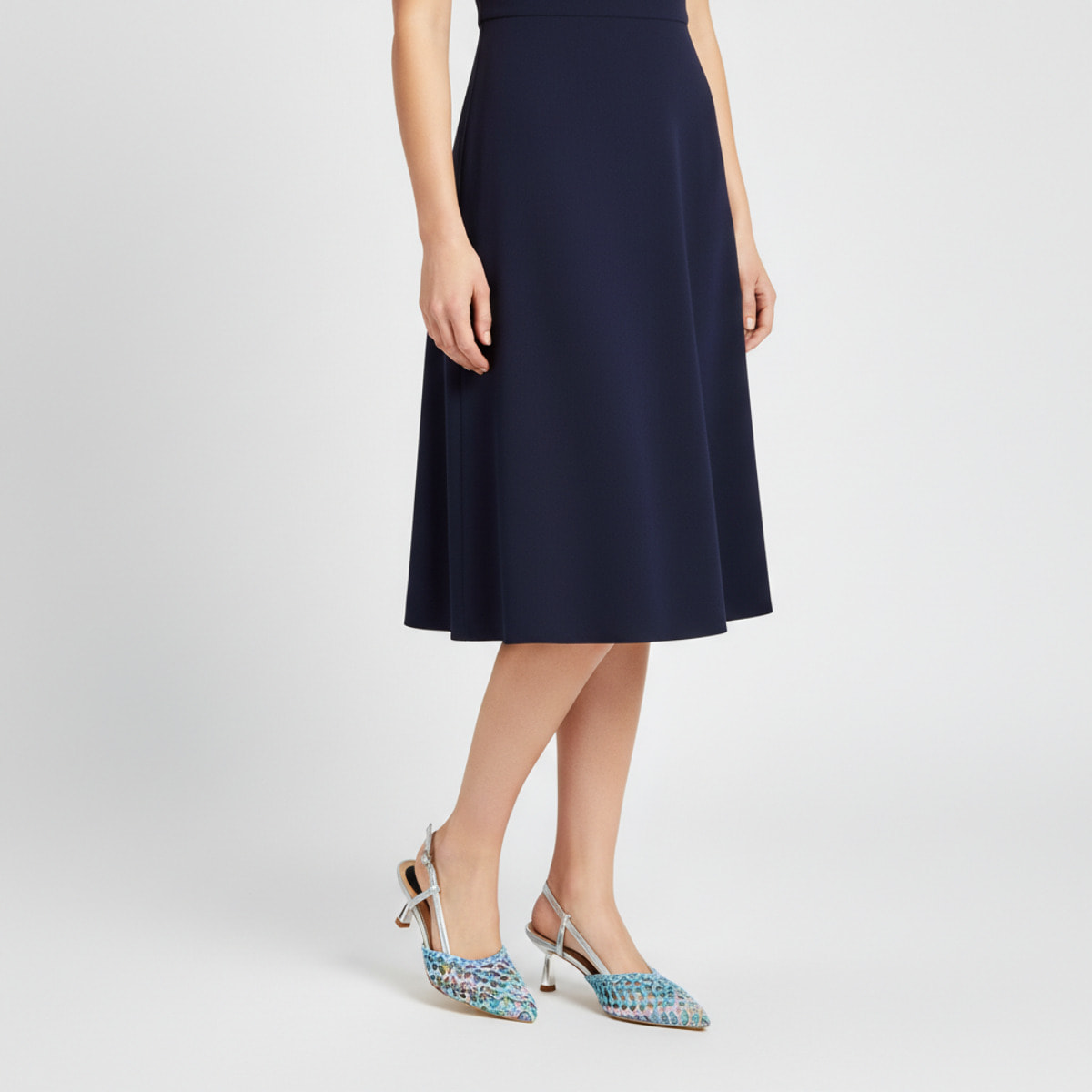 Decolletè cinturino regolabile - tacco 7,0 cm