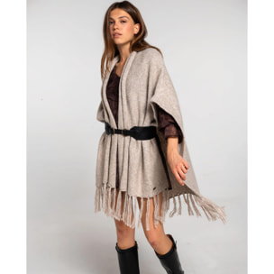 Cinturón de piel ancho con doble hebilla metálica de mujer.