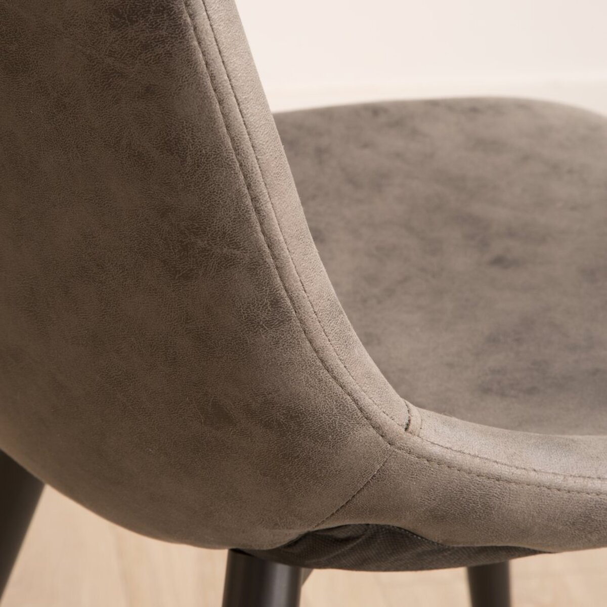 Chaise rembourrée Belmont -tapisserie et pieds métalliques-couleur gris 44 x 87 x 52 cm