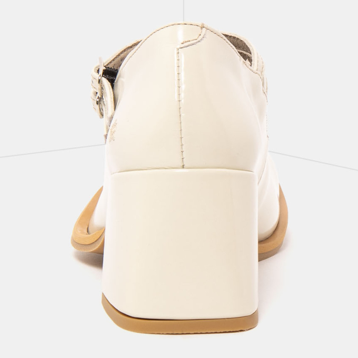Zapatos 1704 NAPPA SHINNY CREAM / VERONA color Cream