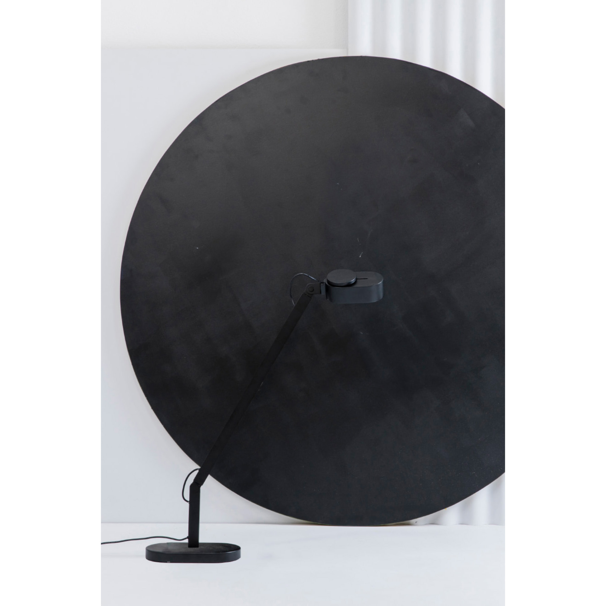 INVITING Lampe de table noire