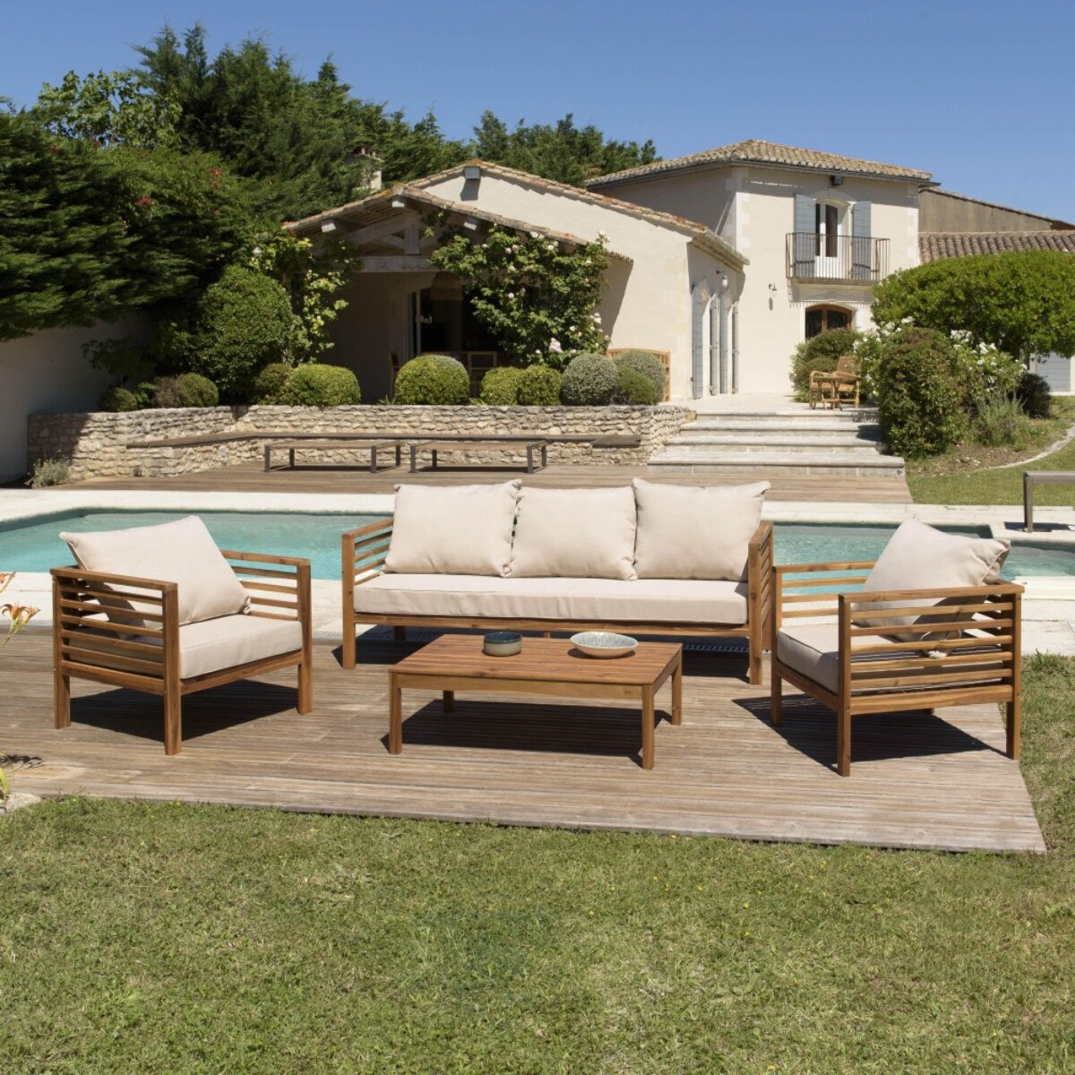 VICK - SALON DE JARDIN EN BOIS ACACIA 5 pers. - 1 Canapé 3 places, 2 fauteuils et 1 table basse rectangulaire 100 x 60 cm