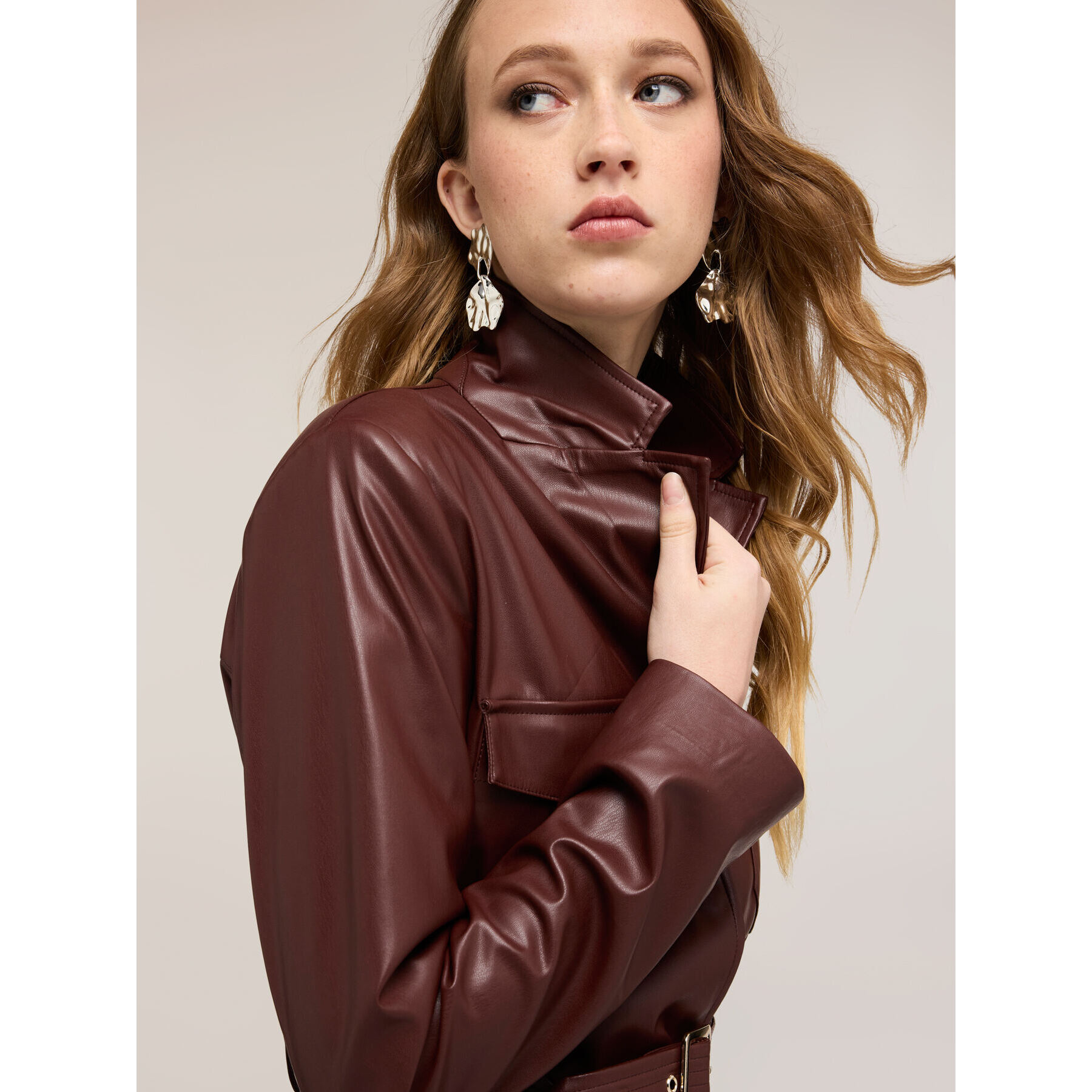 Motivi - Giubbotto effetto coating con cintura - Marrone