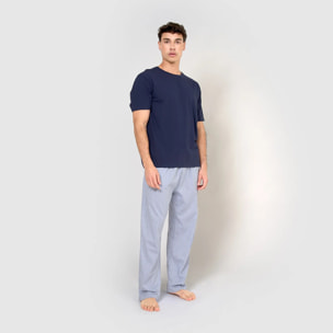 Pigiama lungo di cotone a maniche corte con righe blu scuro.