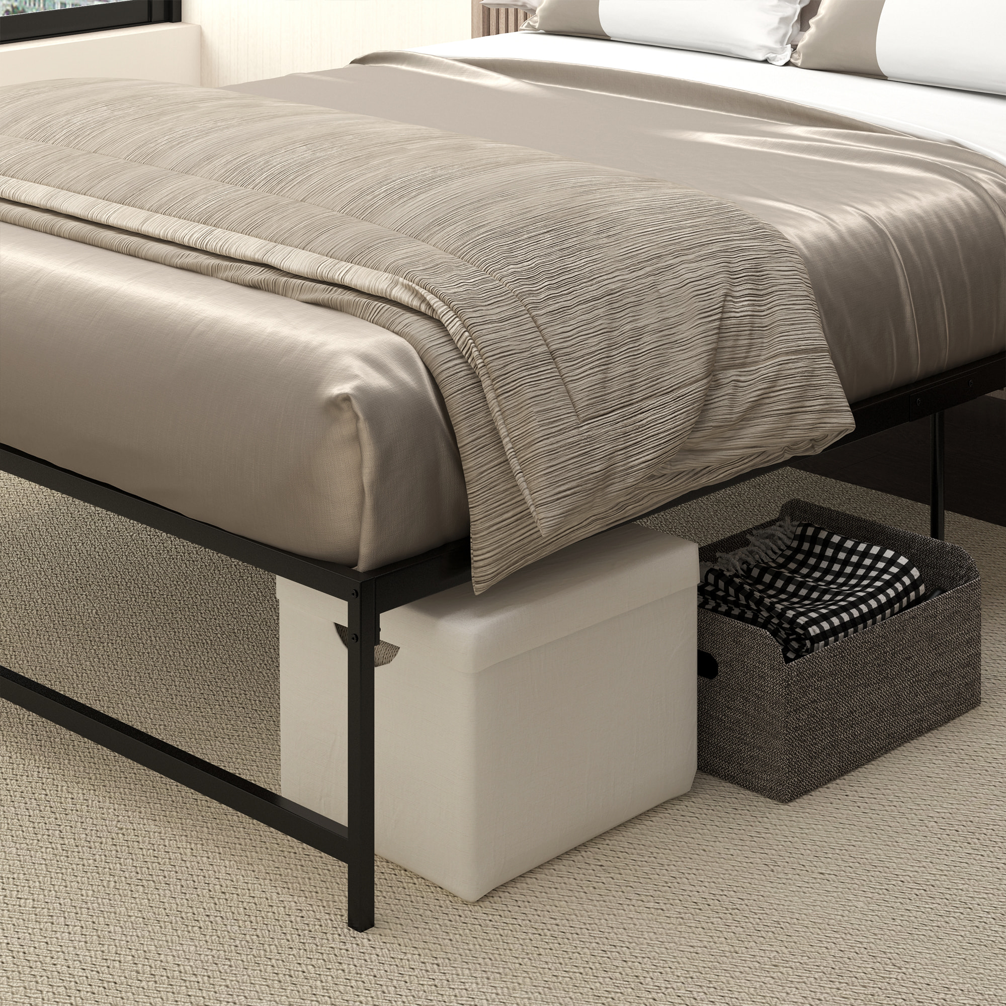 HOMCOM Marco de Cama Doble de Metal para Colchón 135x190 cm con Patas de 35 cm Estructura de Cama Matrimonio con Espacio Bajo de Almacenamiento 141,5x195x35 cm Negro