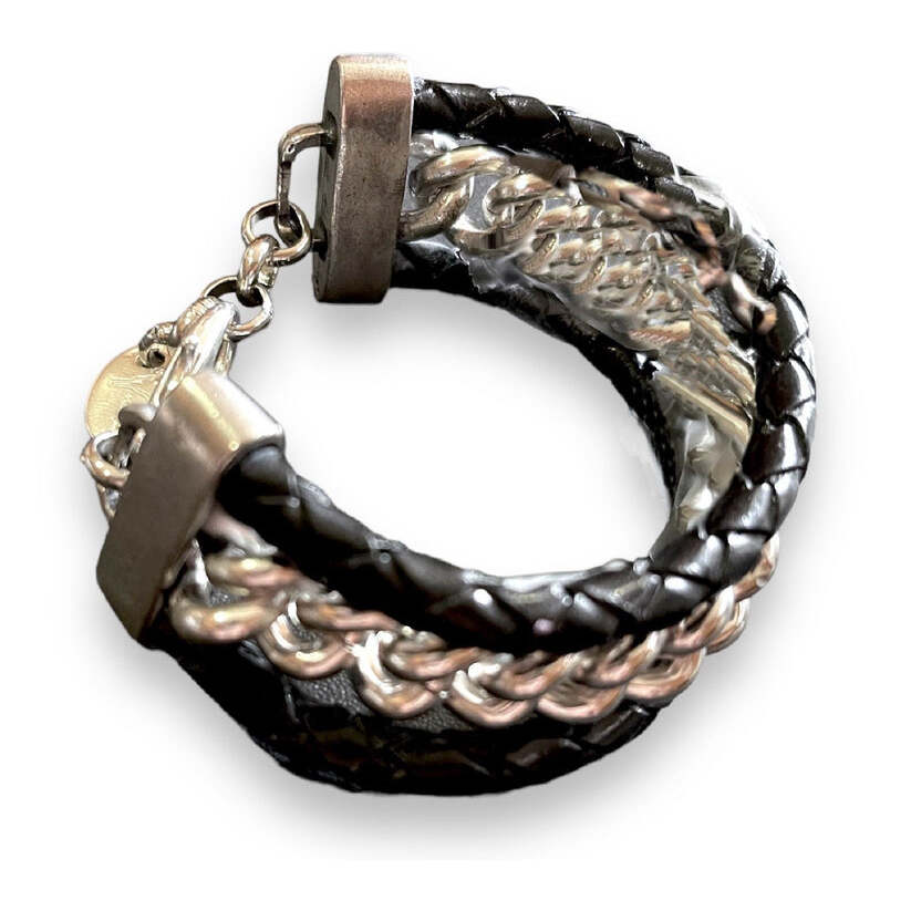 Pulsera canal en dorado