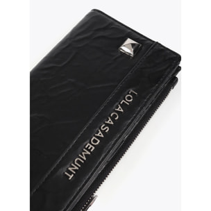 Portafoglio XL con effetto pelle stropicciata e borchie moderne