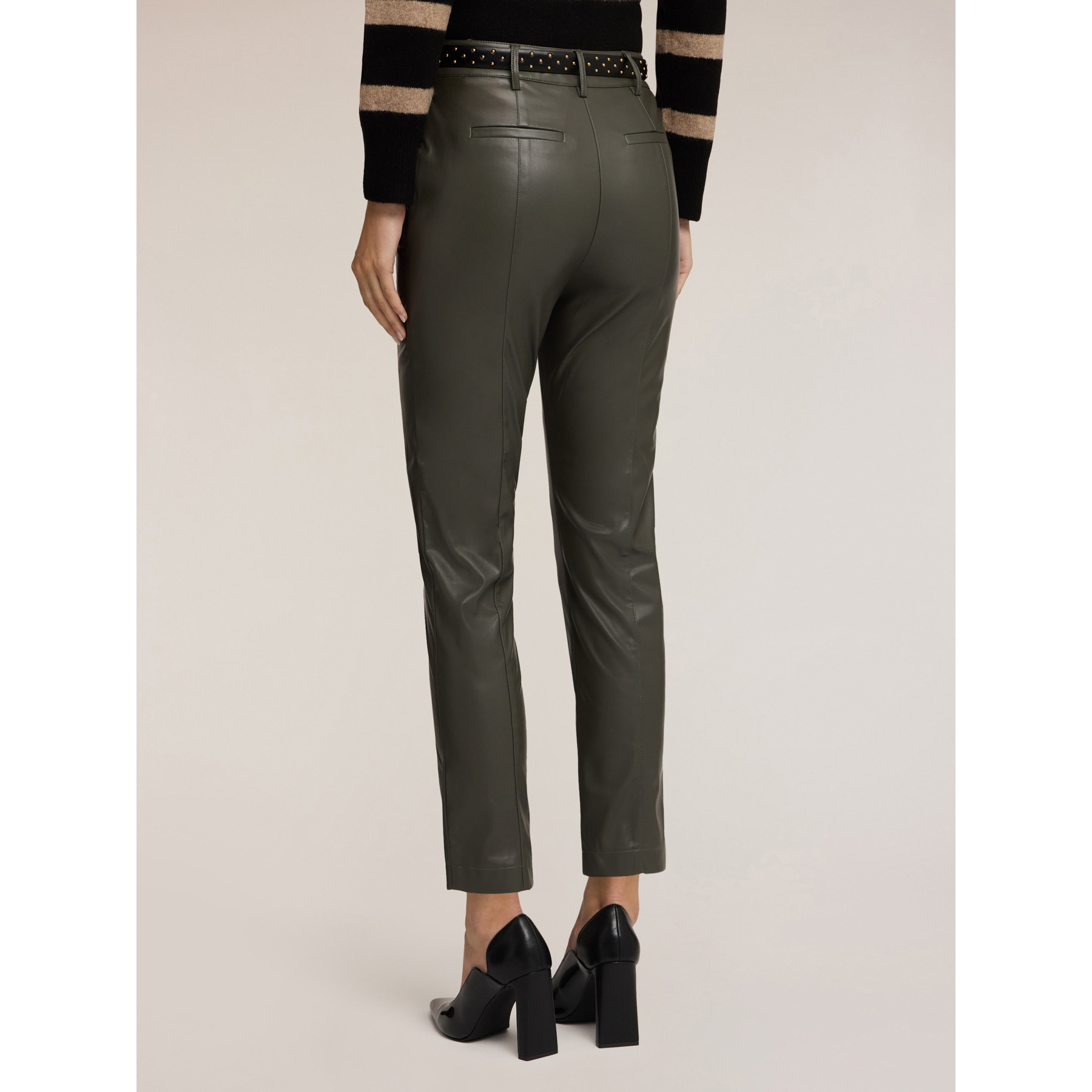 Motivi - Pantalones slim fit en tejido revestido - Verde militare