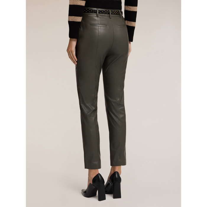 Motivi - Pantalones slim fit en tejido revestido - Verde militare