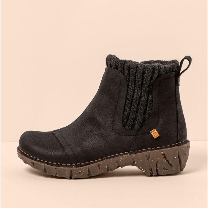 Botines NE23 PLEASANT BLACK/ YGGDRASIL color Black