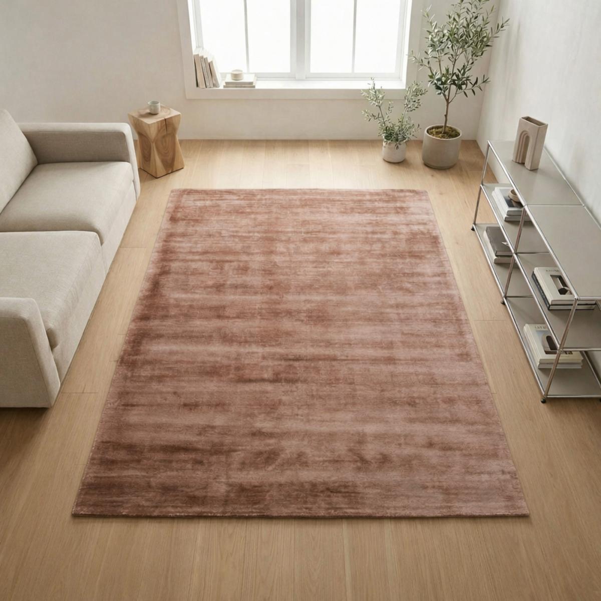 Tapis artisanal doux et soyeux tufté main en viscose